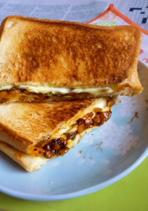 ピリ辛納豆のホットサンド-レシピのメイン写真