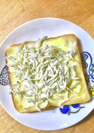 シラスのチーマヨトースト-レシピのメイン写真