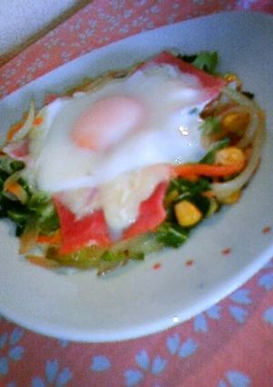 野菜も食べてね♪ベーコンエッグ-レシピのメイン写真