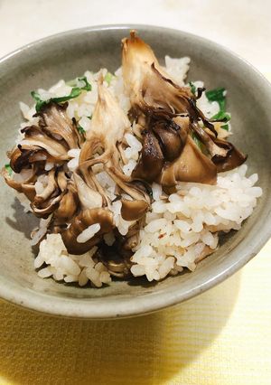 舞茸とルッコラの炊き込みご飯-レシピのメイン写真