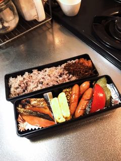 定番!シャケ弁当-レシピのメイン写真