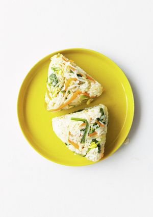 妊婦飯ほうれん草ナムルとしらすのおにぎり-レシピのメイン写真