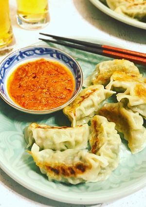 ハリッサで食べる!餃子のタレ-レシピのメイン写真