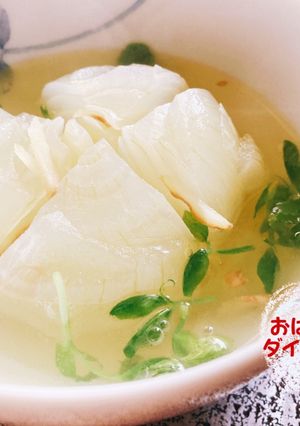 玉ねぎ丸ごとスープ　簡単コンソメだけ-レシピのメイン写真