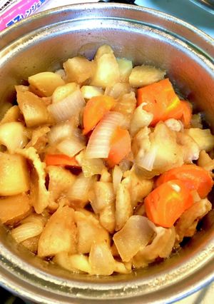 肉じゃがの余った煮汁で鶏皮じゃが-レシピのメイン写真