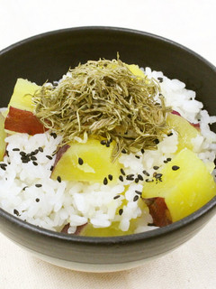 さつまいもごはん~ふりかけ昆布のせ~-レシピのメイン写真