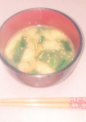 松山あげとニラの味噌汁-レシピのメイン写真