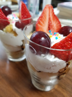 シフォンケーキで楽ちんパフェ-レシピのメイン写真