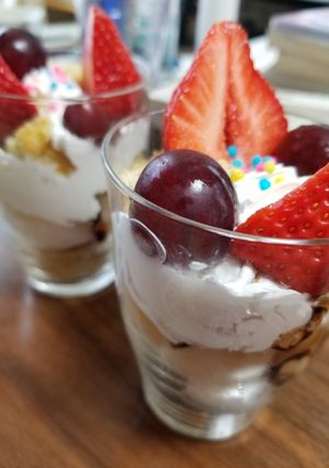 シフォンケーキで楽ちんパフェ-レシピのメイン写真