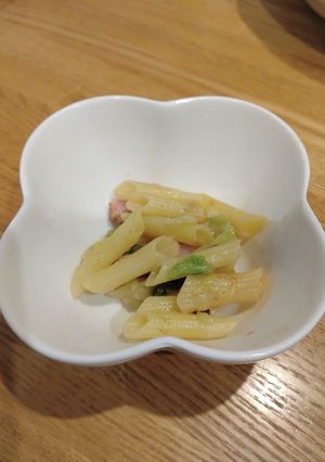 ペンネとエビとベーコンのガーリック炒め-レシピのメイン写真