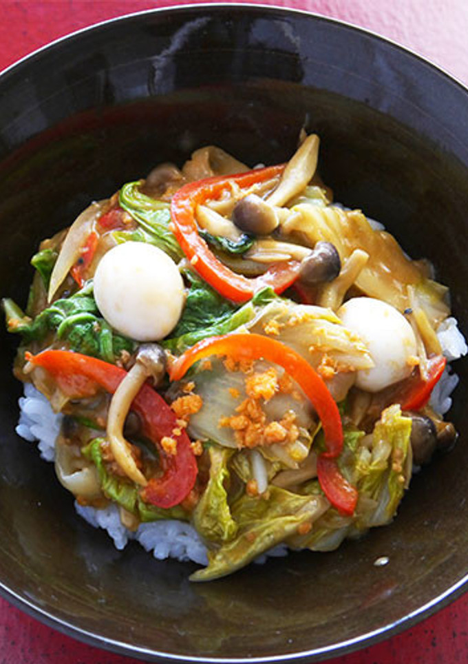 うずら卵と鮭フレークの甘酢あんかけ丼-レシピのメイン写真