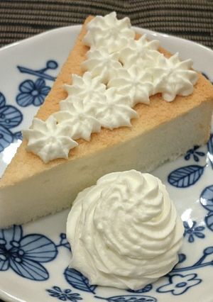 白いシフォンケーキ-レシピのメイン写真