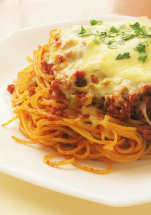 とろ～りチーズ×半熟卵ミートソースパスタ-レシピのメイン写真