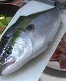 刺身！煮付け！魚（ハマチ）を余す事無く！