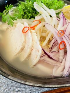 糖質ゼロ麺とサラダチキンで♡鶏肉のフォー-レシピのメイン写真