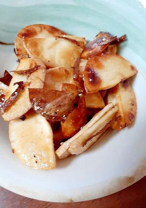 アボカドの種で簡単パリパリせんべい-レシピのメイン写真