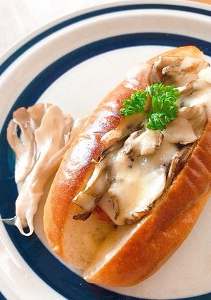 舞茸たっぷり！チーズホットドッグ-レシピのメイン写真