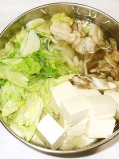 鶏の水炊き鍋♪簡単味ポンのタレ-レシピのメイン写真