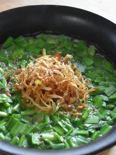 サッポロ一番で揚げねぎにらラーメン-レシピのメイン写真