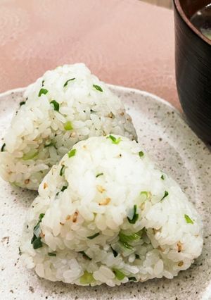やみつき♡無限ネギ塩おにぎり-レシピのメイン写真