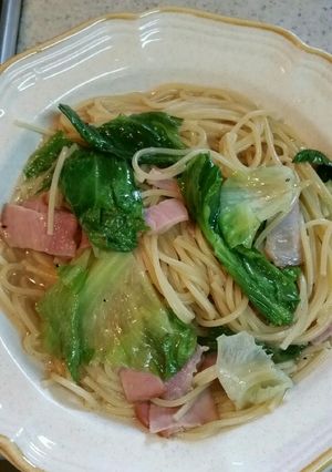 レタスとベーコンの絶品スープパスタ-レシピのメイン写真
