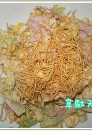 レタスとコーンのパリパリ揚げ麺サラダ-レシピのメイン写真