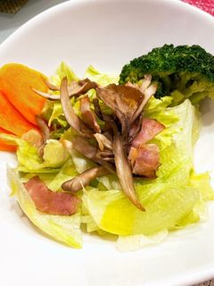 簡単で美味しい!きのことベーコンサラダ-レシピのメイン写真