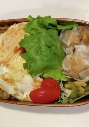 目玉焼きのせ焼きそば弁当-レシピのメイン写真