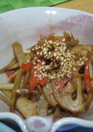 シャキシャキ♪ﾚﾝｺﾝとごぼうのキンピラ-レシピのメイン写真