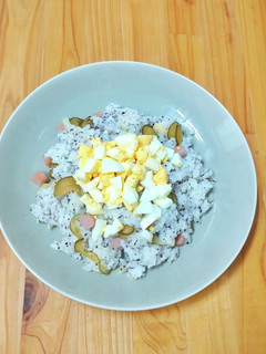 簡単!ゆかりとウインナーの混ぜご飯-レシピのメイン写真