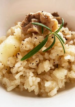 炊飯器で鶏肉とじゃがいものお手軽ピラフ-レシピのメイン写真