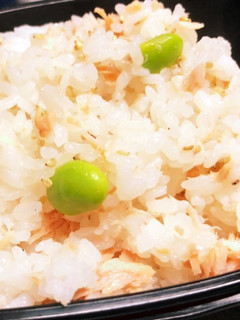 塩鮭消費に!鮭と枝豆の混ぜご飯-レシピのメイン写真