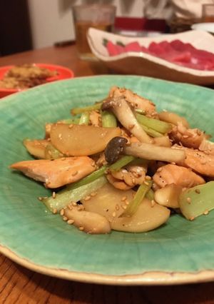鮭・カブ・エリンギのごまポン酢炒め-レシピのメイン写真