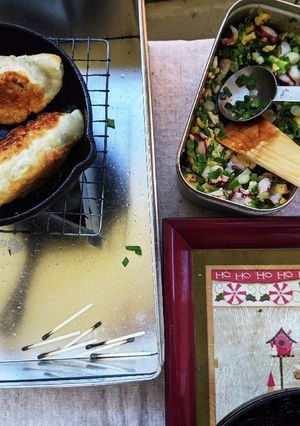 半月に包んだおかず入り餅-レシピのメイン写真