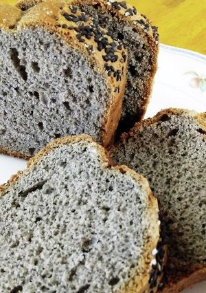 ふんわり黒ゴマパウンドケーキ♪-レシピのメイン写真