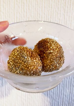 簡単すぎるあんま〜い！！ごま団子-レシピのメイン写真
