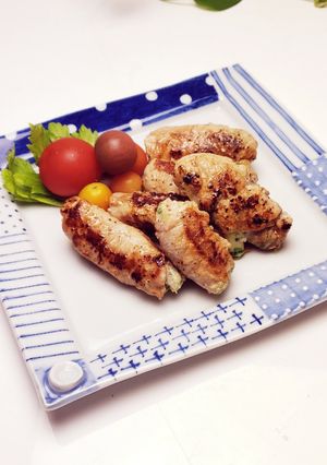 うんまっ♡チ―ズ入り肉巻き餃子棒☆-レシピのメイン写真