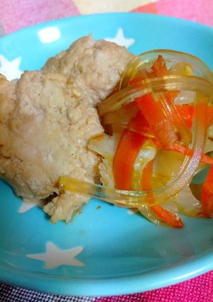 鶏肉団子と白菜・にんじん・葛切りの煮物-レシピのメイン写真