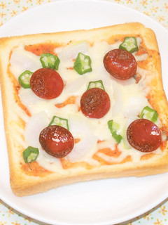 トマトピューレーと甜面醤のピザトースト-レシピのメイン写真
