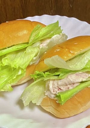 クリームチーズ＆梅肉のロールパンサンド-レシピのメイン写真