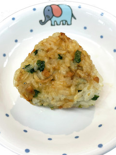 【保育園給食】納豆しらす焼きおにぎり-レシピのメイン写真
