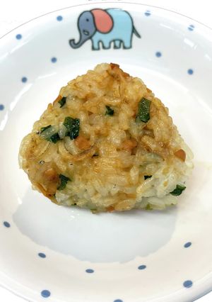 【保育園給食】納豆しらす焼きおにぎり-レシピのメイン写真