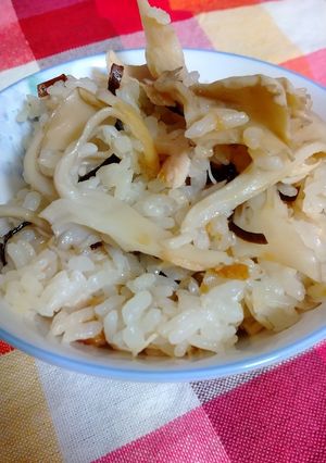 舞茸とチキンの炊込ご飯～塩昆布バター～-レシピのメイン写真