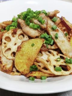 超簡単!豚肉と根菜の旨辛甘酢炒め!!-レシピのメイン写真