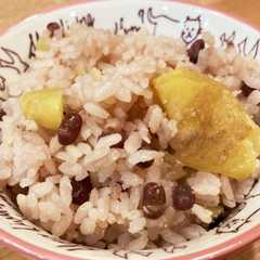 รูปของ 栗と小豆の炊き込みご飯(栗赤飯)