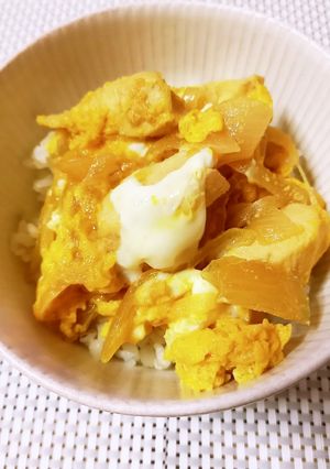 ヘルシー！鶏胸肉のふわふわ親子丼-レシピのメイン写真