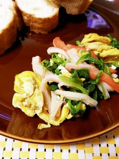 カニカマと卵とほうれん草の三色炒め-レシピのメイン写真