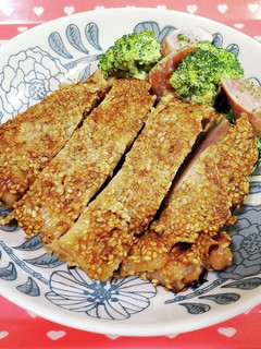 香ばしい♪ごまたっぷり*鶏肉のごま焼き-レシピのメイン写真