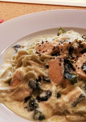 サーモンクリーム猿麺-レシピのメイン写真