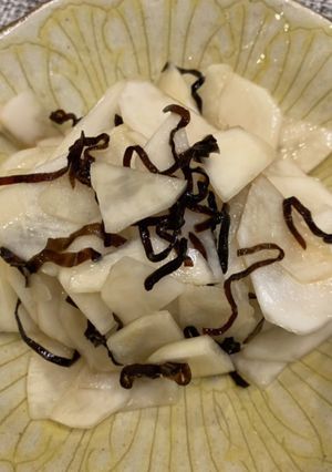 超簡単！美味しい副菜。かぶの塩昆布和え-レシピのメイン写真